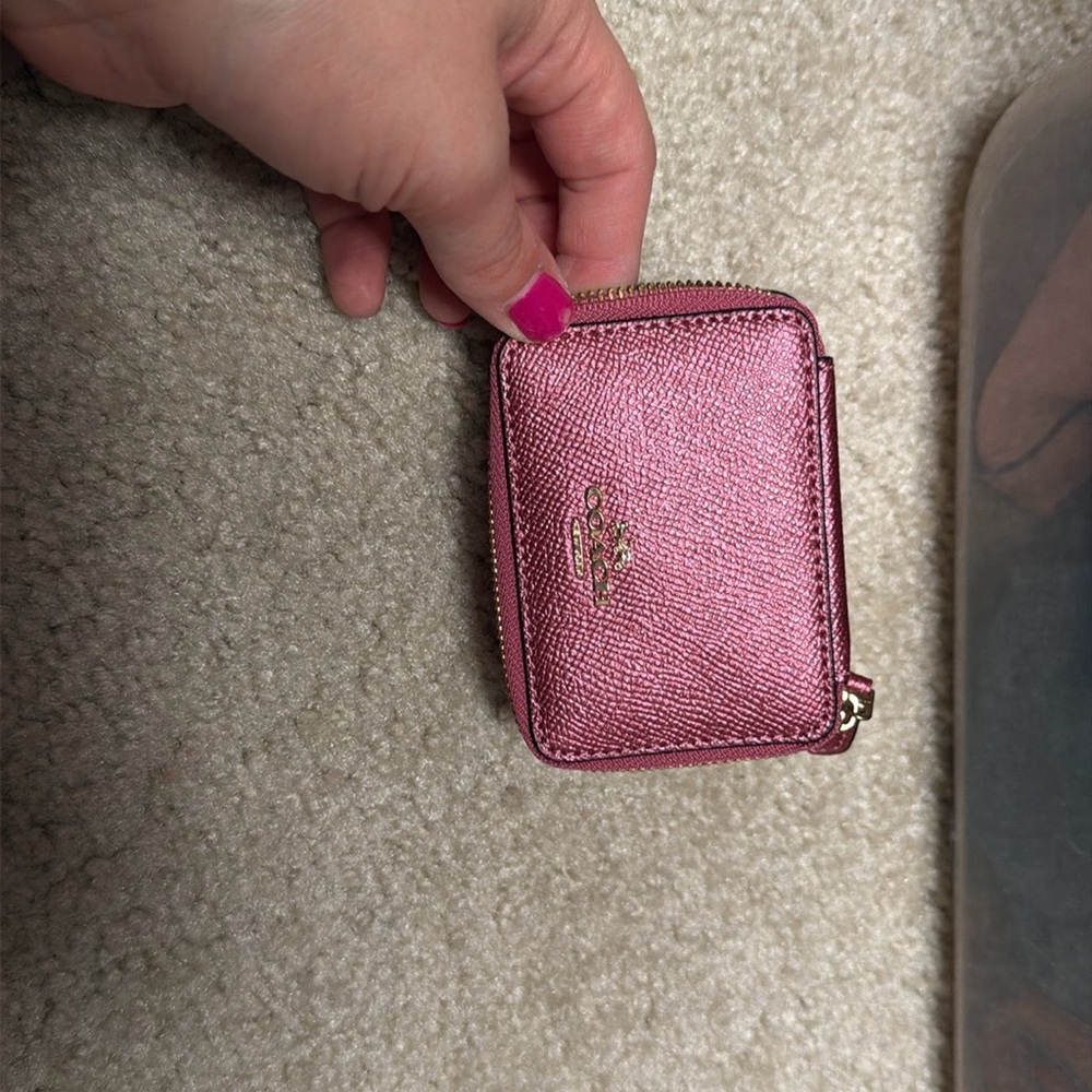 Stylish Pink Card Holder with Zipper